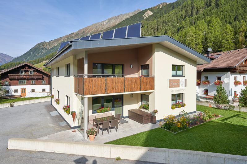 Agnesn Apartmenthaus Vorderseite