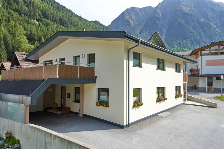 Agnesn Apartmenthaus Rückseite